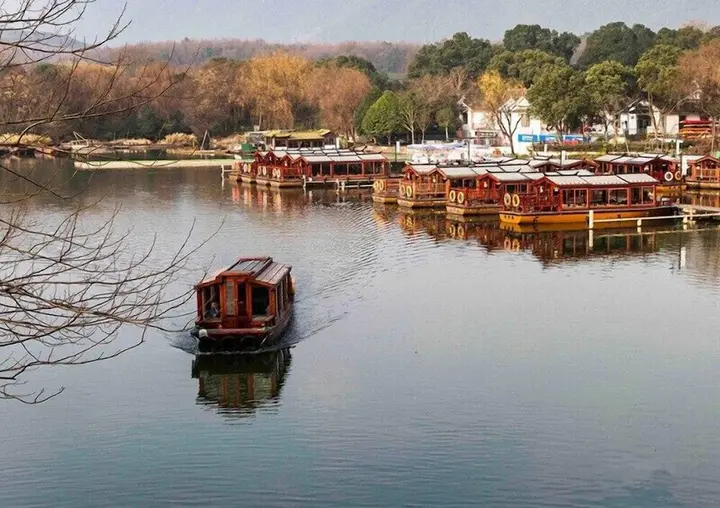 Ханчжоу: Yurong West Lake Cottage Resort Hotel