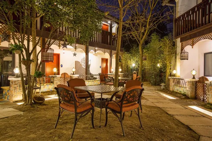 Ханчжоу: Yurong West Lake Cottage Resort Hotel