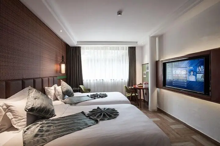 Yurong West Lake Cottage Resort Hotel — фото 6