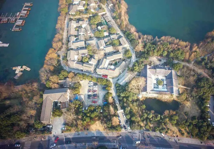 Ханчжоу: Yurong West Lake Cottage Resort Hotel