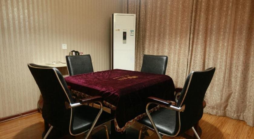 Чжанцзяцзе: He Xi Business Hotel