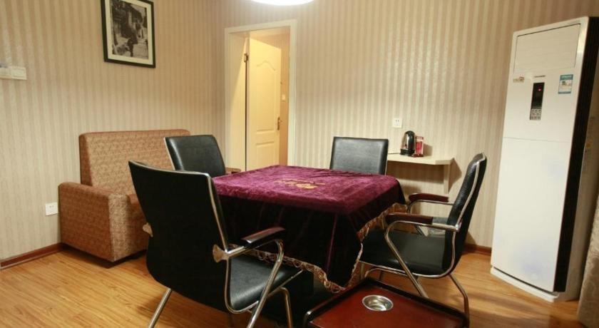 Чжанцзяцзе: He Xi Business Hotel