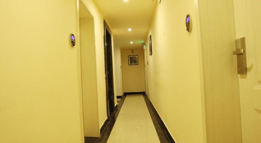 Чжанцзяцзе: He Xi Business Hotel