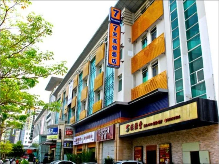 Шэньчжэнь: 7 Days Inn Shenzhen Longhua Qinghu Subway Branch