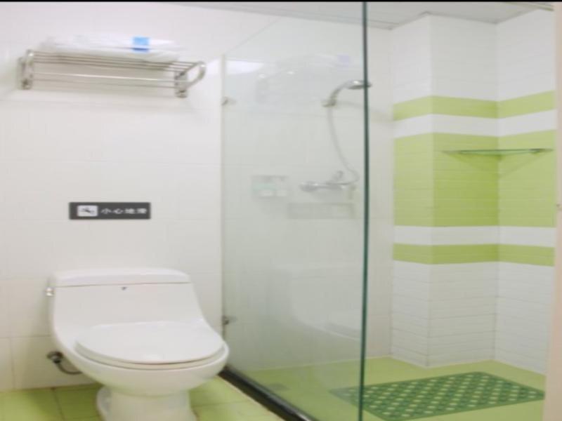 Нанкин: 7 Days Inn Nanjing Ruijin Road