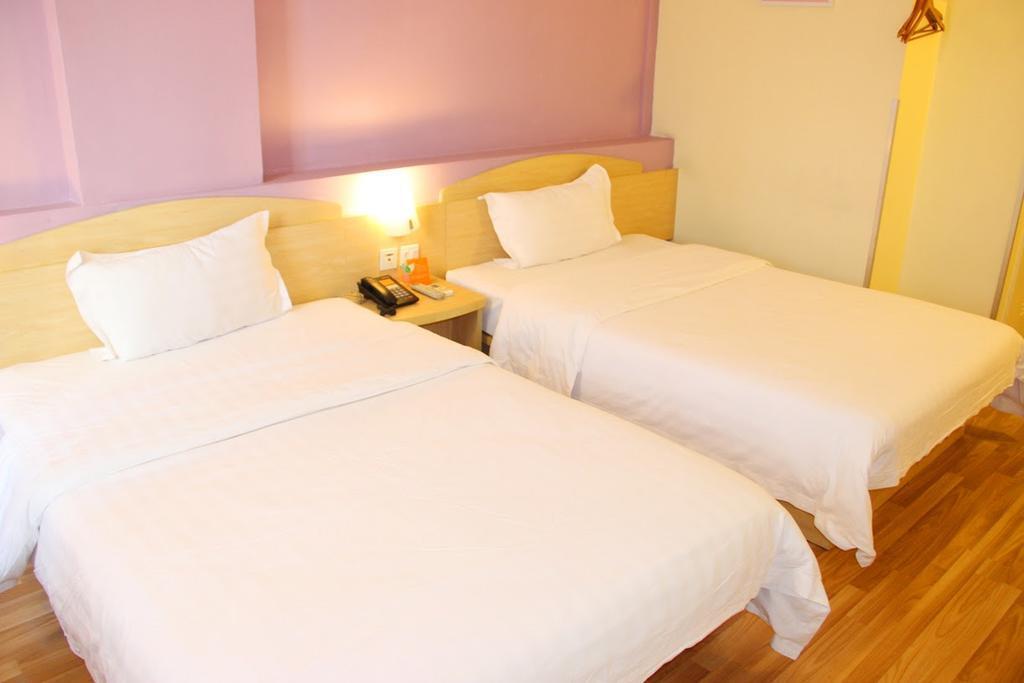 Хойчжоу: 7 Days Inn Huizhou Danshui Haoyiduo Shopping Centre Branch