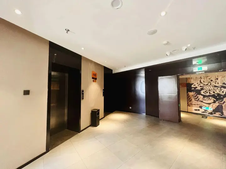 Чанша: 7 Days Premium Changsha Wuyi Plaza Metro Station
