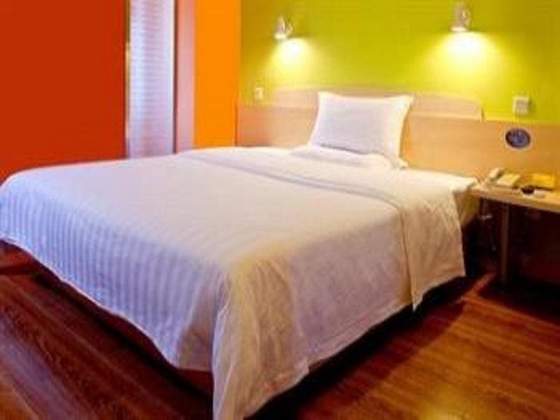 7 Days Premium Hotel (Kunming Vientiane City Dongjiao Road Subway Station) — фото 2