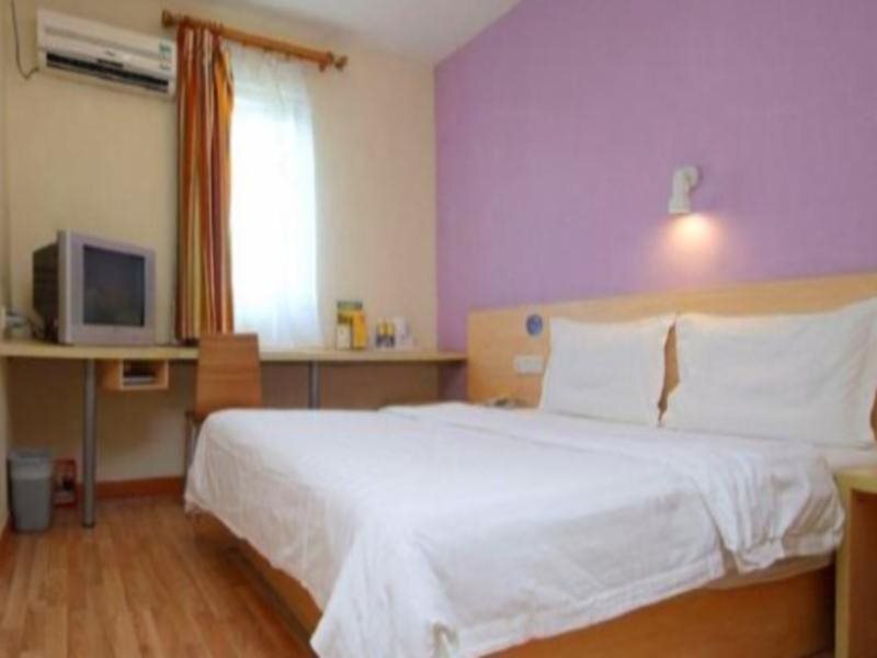 carousel image 0