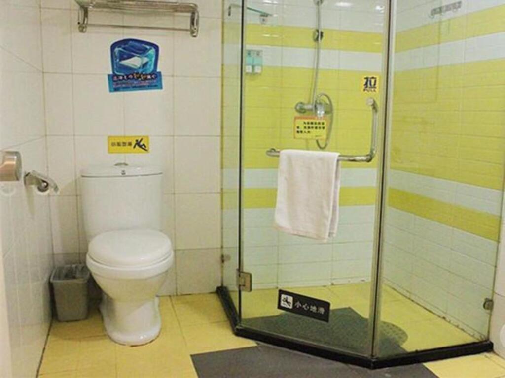 Пинсян: 7 Days Inn Pingxiang Walking Street Branch