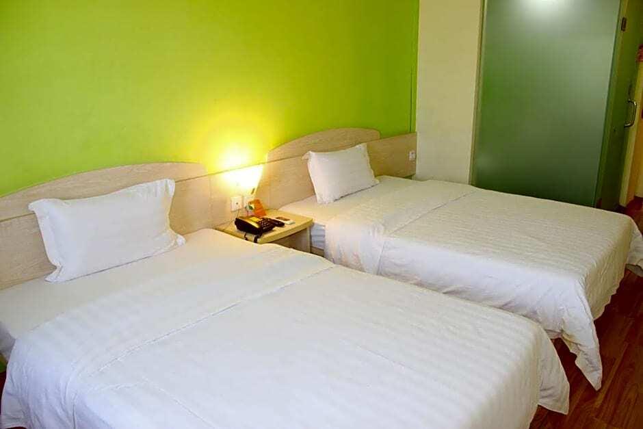 Хойчжоу: 7 Days Inn Huizhou Railway Station Xiaojinkou Branch