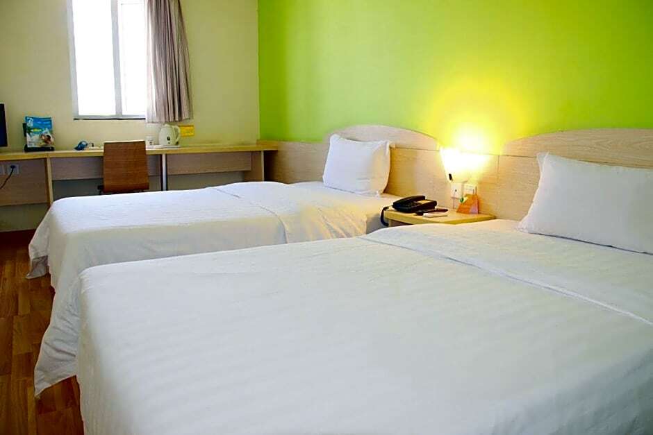 Хойчжоу: 7 Days Inn Huizhou Railway Station Xiaojinkou Branch