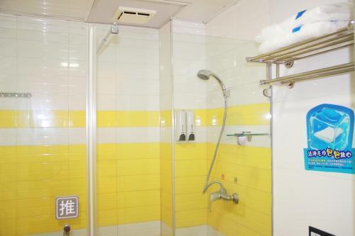 Хойчжоу: 7 Days Inn Huizhou Zhongkai Chenjiang Avenue Branch