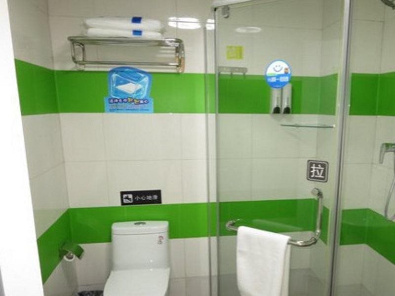 Лунъянь: 7 Days Inn Longyan Zhongshan Road Walking Street Branch