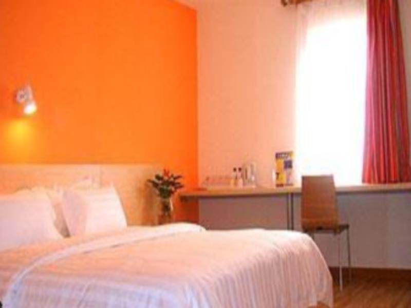 Бэйхай: 7 Days Inn Fangchenggang Taohuawan Plaza Branch