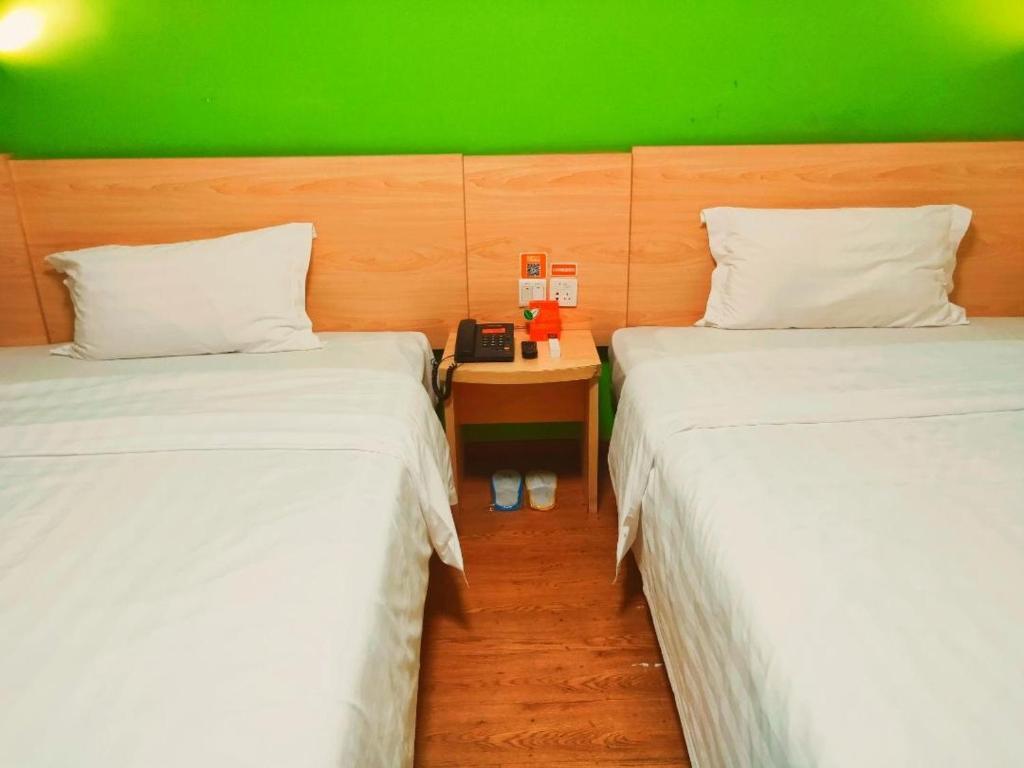 Наньчан: 7 Days Inn Nanchang Ba Yi Square Songbai Branch
