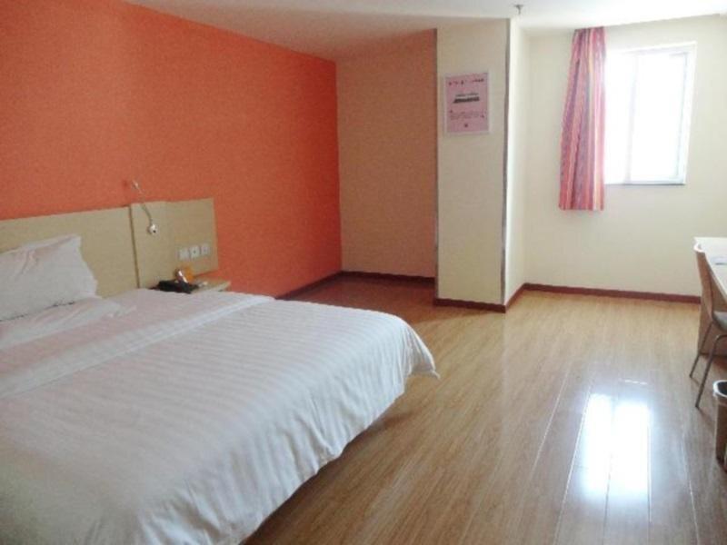 Синъи: 7Days Inn Xingyi Pingdong Avenue