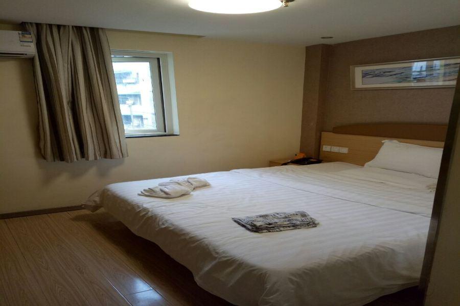 Чунцин: 7 Days Inn Chongqing Nanping Wanda Plaza Branch