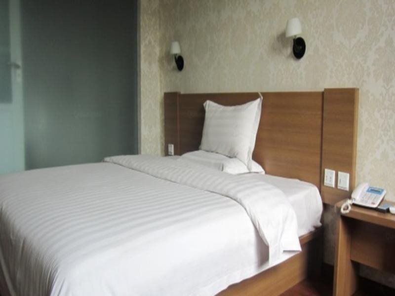 Ибинь: 7 Days Inn Yinbin Ren Min Park Branch