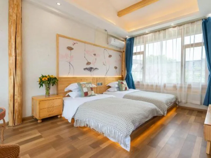 Лицзян: Lijiang Yijing Inn