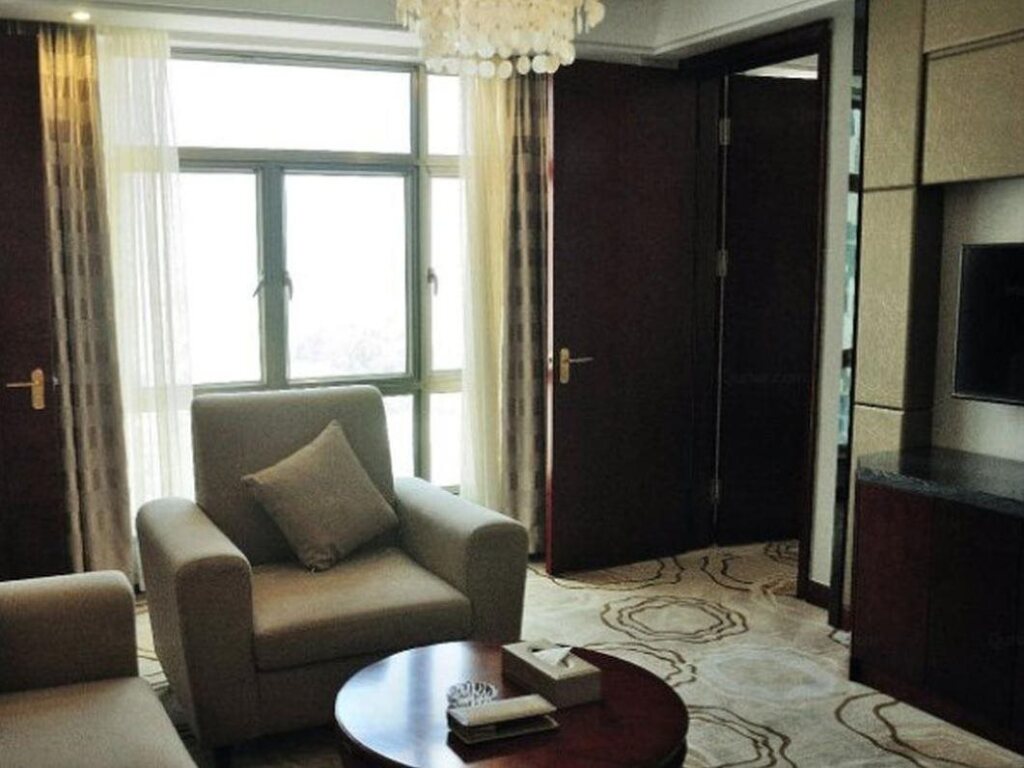Manhatton Hotel Zhuhai — фото 3