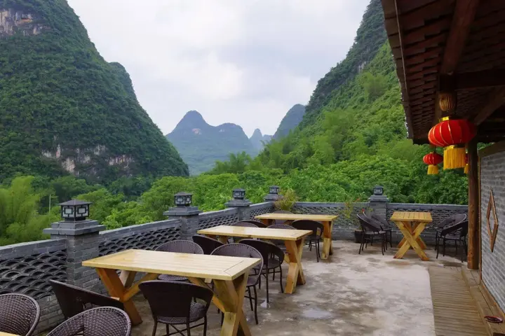 Яншо: Yangshuo Mountain Nest Boutique Hotel