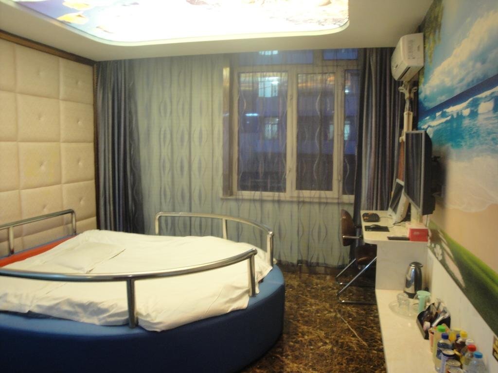 Муданьцзян: Mango Theme Hotel (Mudanjiang No. 4 Middle School)