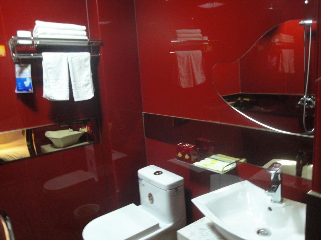 Муданьцзян: Mango Theme Hotel (Mudanjiang No. 4 Middle School)