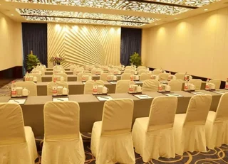 Нинбо: Ningbo East Harbour Hotel