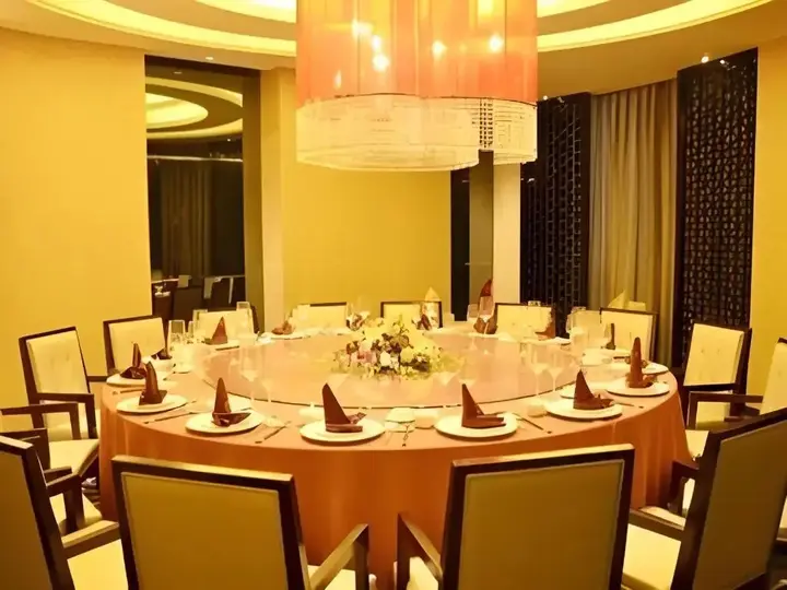 Нинбо: Ningbo East Harbour Hotel