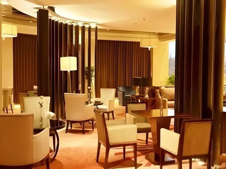 Нинбо: Ningbo East Harbour Hotel