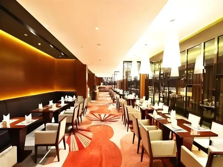 Нинбо: Ningbo East Harbour Hotel
