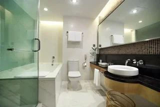 Нинбо: Ningbo East Harbour Hotel