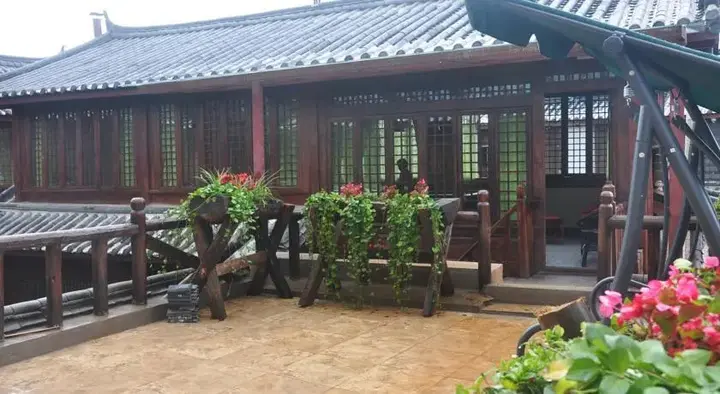 Лицзян: Lijiang Lou Lan Inn