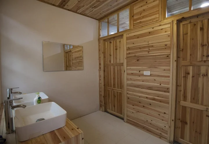 Яншо: Zen Box House