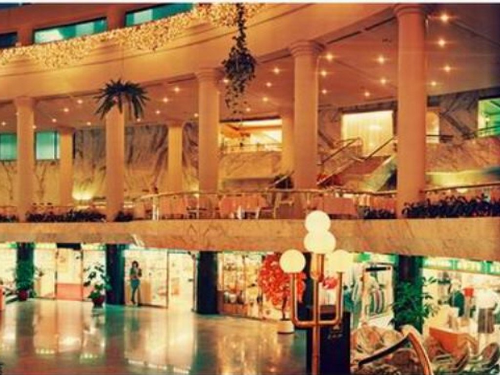 carousel image 4