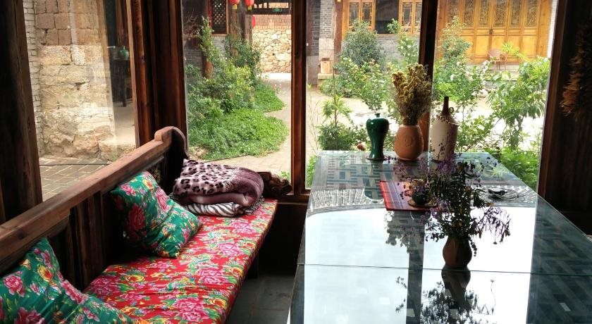 Лицзян: Lijiang Qinglu Courtyard Hotel