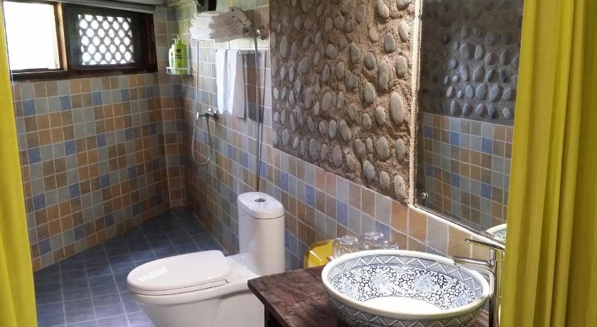Лицзян: Lijiang Qinglu Courtyard Hotel