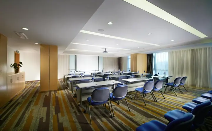 Чжэнчжоу: Holiday Inn Express Zhengzhou Airport