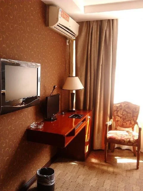 Чжанцзяцзе: Longyi Business Hotel