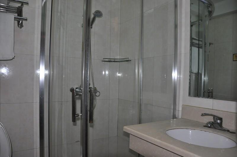 Чжанцзяцзе: Longyi Business Hotel