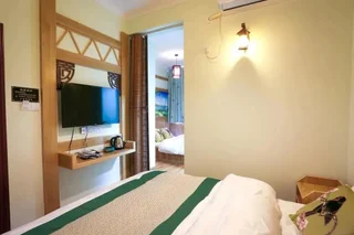 Чжанцзяцзе: Zhangjiajie Meet Themed Inn
