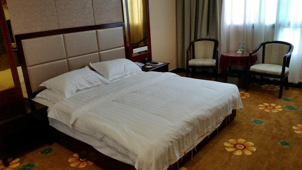 Липинг: Li Ping Hotel