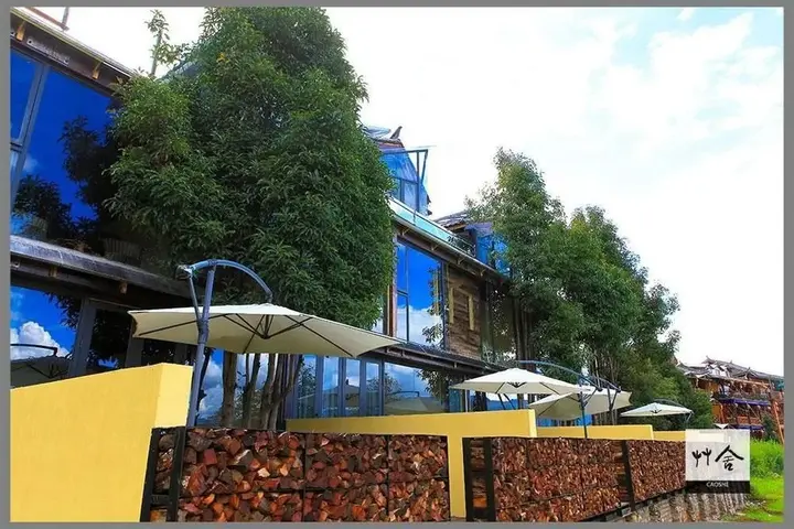 Лицзян: Lugu Lake Caoshe Vacation Inn