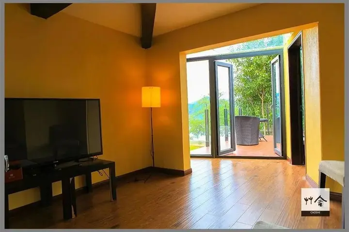 Лицзян: Lugu Lake Caoshe Vacation Inn