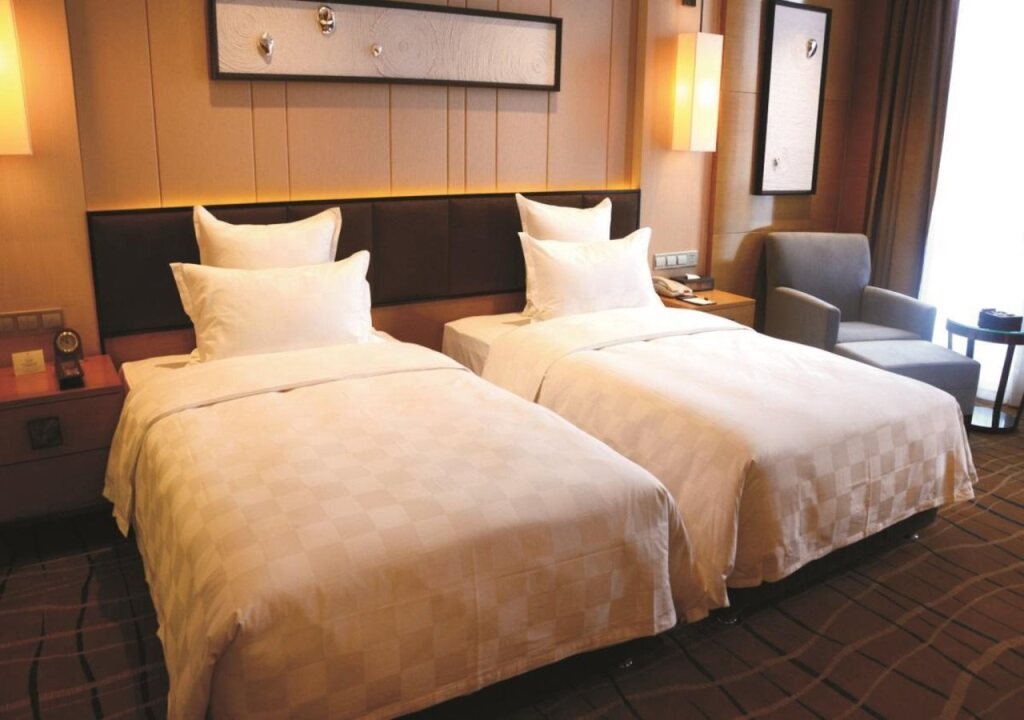 Чэнду: Lyhn International Hotel