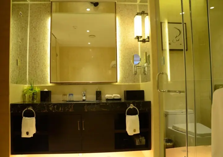 Чэнду: Lyhn International Hotel