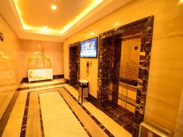 Циндао: Mingdu Gloria Plaza Hotel Qingdao