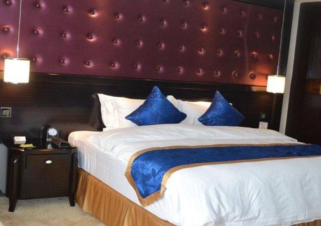 Чэнду: The Brocade Hotel