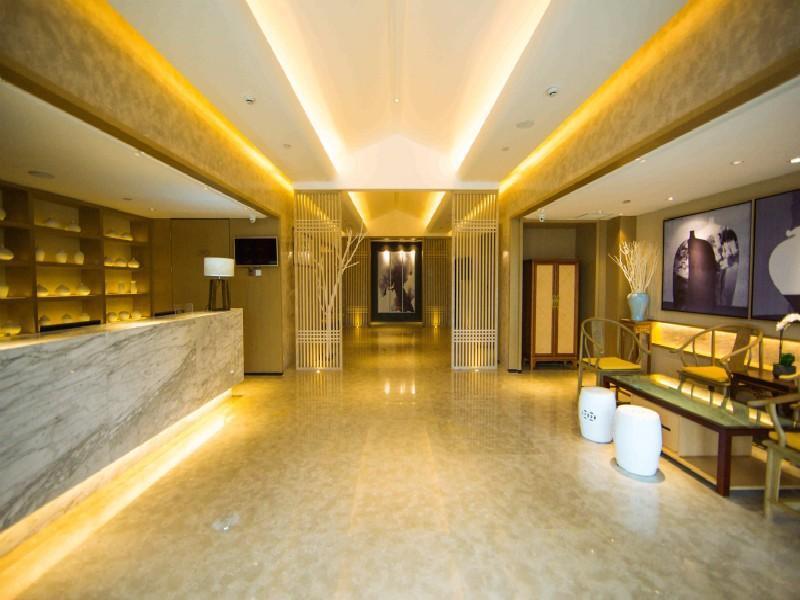 Jinjiang Inn Select Kunming High-speed Railway Station — фото 1